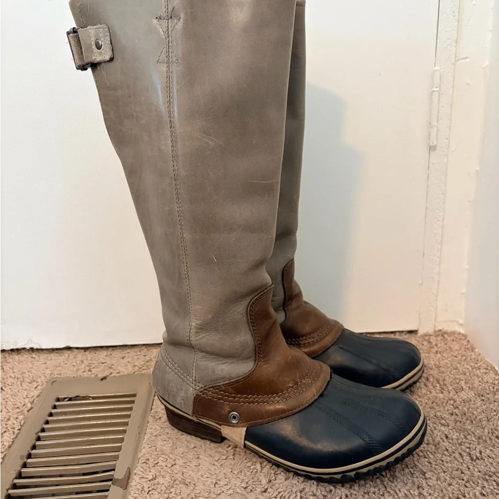 Sorel Winter Boots - Picture 4 of 8